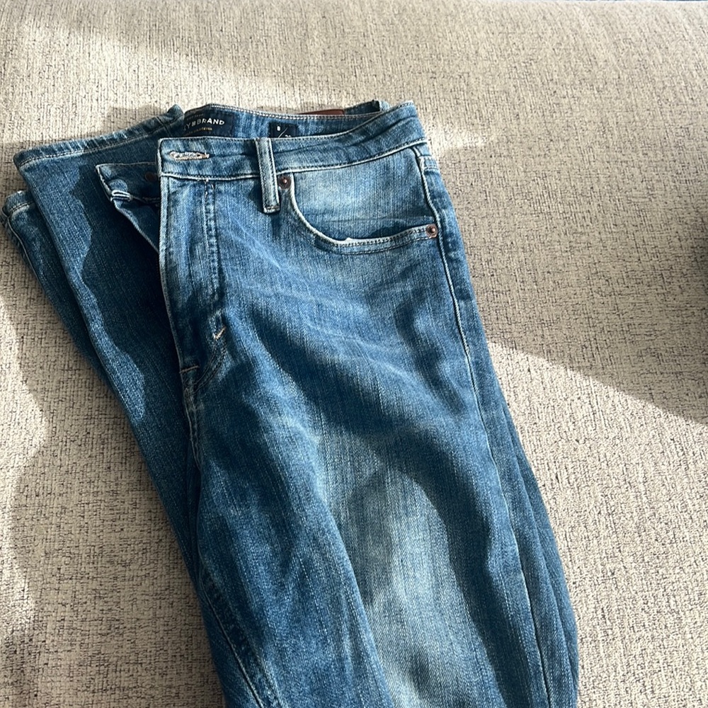 Lucky brand jeans in medium wash